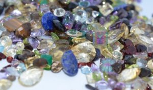 ХАРАКТЕРИСТИКА ПЛАНЕТ 14 loose-faceted-gemstones