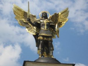 Ангелы Зодиака 2 1854243 arhangel mihail skulptura 1